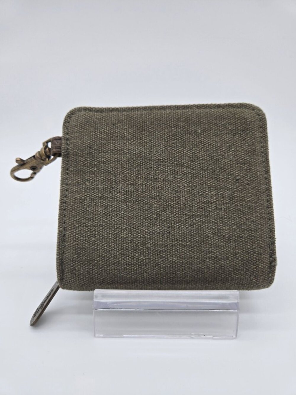 Thirty-One Army Green Zip Around Wallet ID Card Organizer Clip NWOT